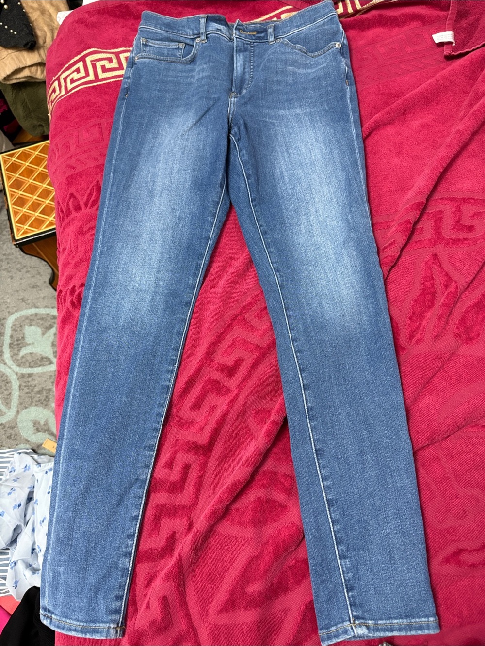 Express Women’s Skinny Jeans - Medium Blue Wash